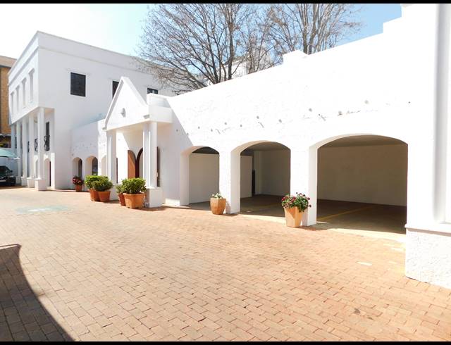 610M² OFFICE FOR SALE IN FERNDALE